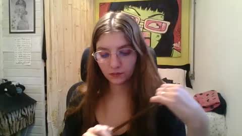 babydemon6 online show from August 6, 7:32 pm