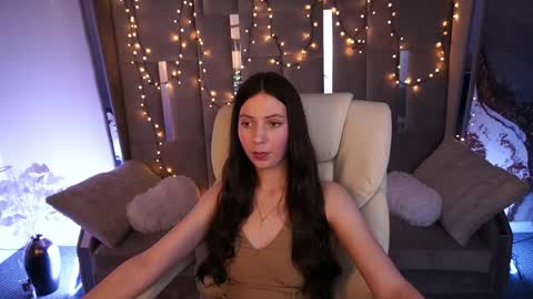 Lady Vi online show from June 2, 1:45 pm