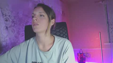 Sonya online show from September 17, 6:39 pm