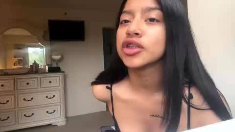 Snapshot of babyynaughty chatting on October 10, 9:31 pm babyynaughty online show from October 10, 9:31 pm