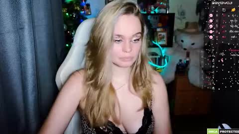 Lin online show from December 19, 4:32 pm