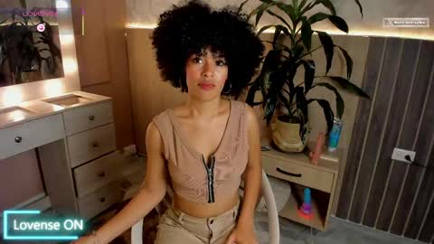 BADDIE DELAYLA online show from April 18, 7:58 pm