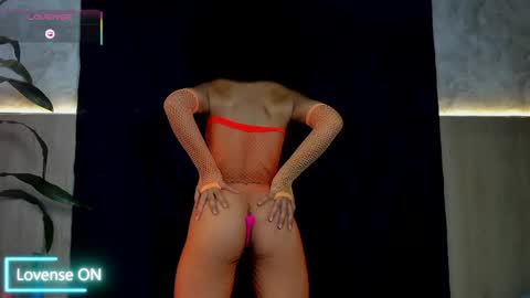 BADDIE DELAYLA online show from April 17, 10:45 pm