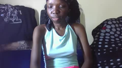 baddie_floxxy online show from April 18, 2:14 am