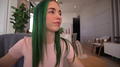 Snapshot of bailey_eilish chatting on January 26, 1:36 pm Bailey online show from January 26, 1:36 pm