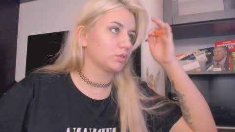 barbarasiren online show from October 29, 6:43 pm