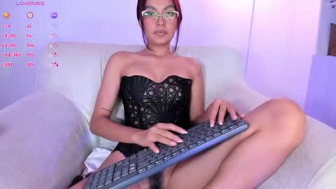  independet model online show from March 6, 5:24 am