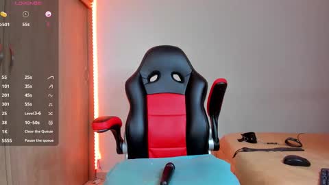 Nicolle  online show from January 6, 4:05 am