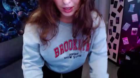 barbiepie online show from October 15, 5:43 am