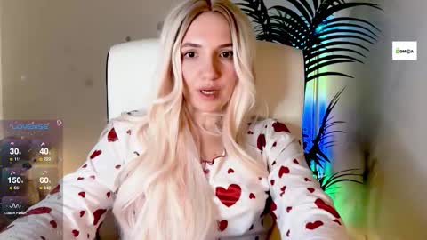 Kris online show from December 3, 8:44 pm