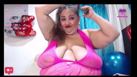 Snapshot of bbwsalome chatting on March 6, 8:27 pm Salome online show from March 6, 8:27 pm