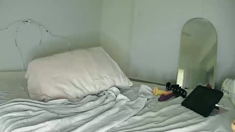 bby2brat online show from February 26, 5:24 am