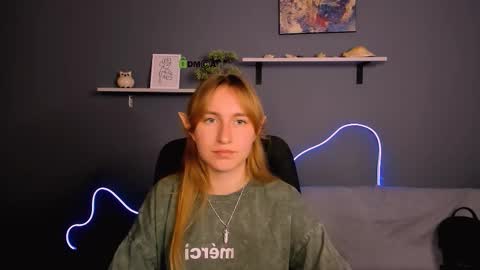 Snapshot of beauty_ginger chatting on September 17, 12:58 pm beauty_ginger online show from September 17, 12:58 pm