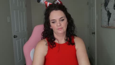 Betty online show from December 26, 11:35 pm