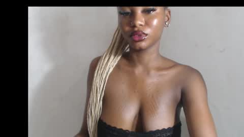 beautyslut1 online show from April 17, 7:10 am