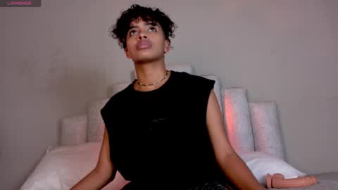 Beecckkkaaa online show from April 17, 2:41 pm