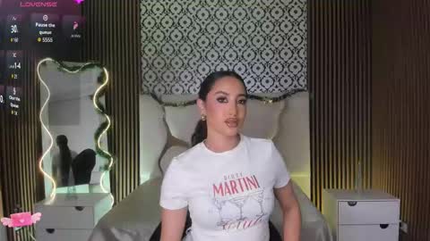 BELLA online show from November 26, 9:49 pm