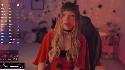       online show from October 31, 10:25 pm