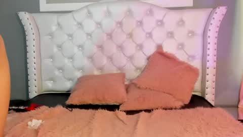 Bella  online show from November 20, 2:51 pm