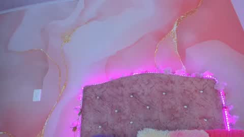 Melanie  online show from January 29, 6:39 pm