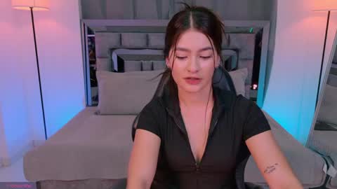 Bella  online show from May 8, 2:09 pm