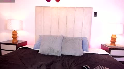 bella_girl69 online show from March 31, 3:28 am