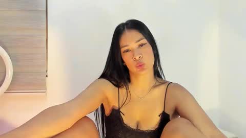 Laura online show from February 3, 6:40 am