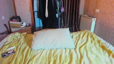 bella sims online show from April 14, 11:16 pm