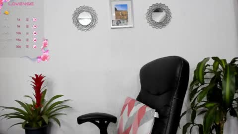 Bella online show from March 2, 4:58 pm