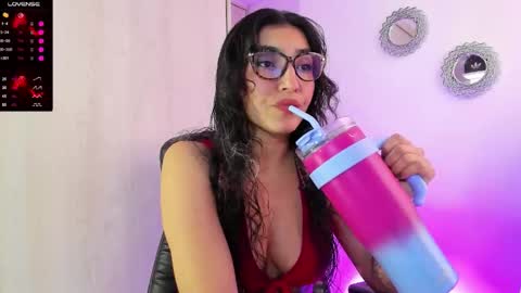 Bella online show from February 7, 9:51 pm