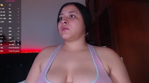 bella_xx9 online show from January 6, 10:37 pm