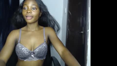 bella online show from October 24, 5:53 pm