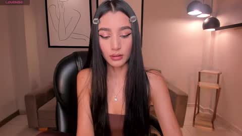  Bella C  online show from November 6, 11:49 am