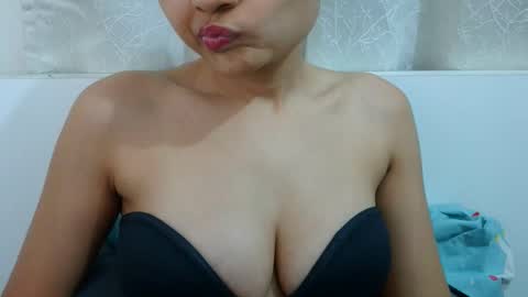 bellacrystall online show from April 13, 1:23 pm