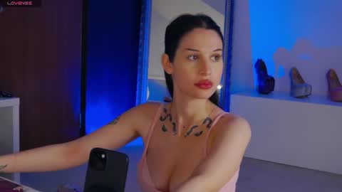 Bella online show from July 28, 10:35 am