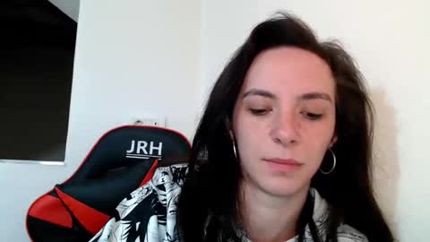 bellaqueen0701 online show from March 5, 5:07 am