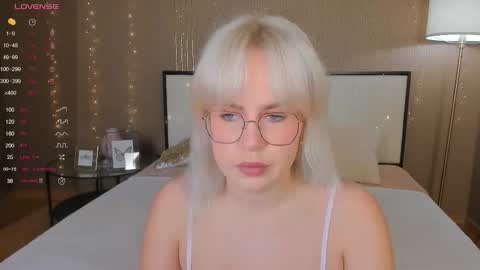 Bella online show from September 11, 12:44 am