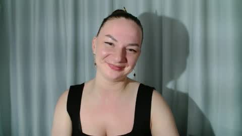 belle_fiesta online show from April 15, 12:55 am