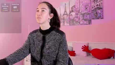 Bella online show from September 19, 4:06 pm