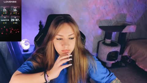 Your Annabelle Wolf  online show from January 11, 6:12 pm