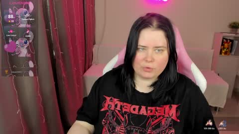 LinaBoo online show from April 7, 1:35 pm