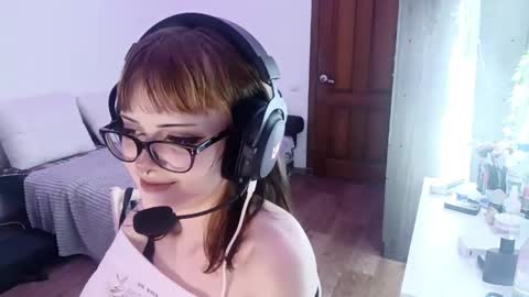 Lina online show from April 15, 3:12 pm