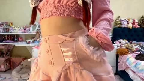 Eva  online show from April 14, 8:03 am