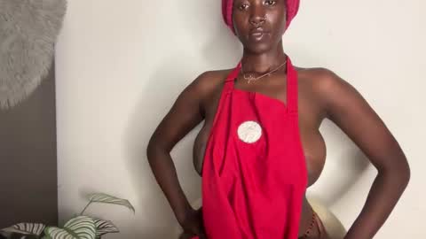 Adah online show from November 8, 9:42 pm