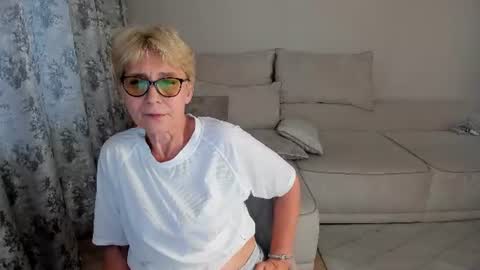 betty_harriss online show from July 8, 2:08 pm