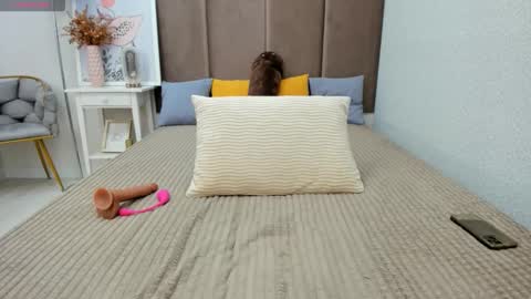 Mila Sweet online show from November 21, 5:42 am