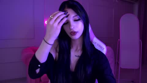 Snapshot of beverlyyork chatting on February 20, 6:28 am Beverly online show from February 20, 6:28 am