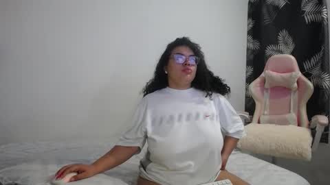 Bianca Tuesday to Sunday from 2am to 6am UTC-5 online show from February 26, 9:30 am