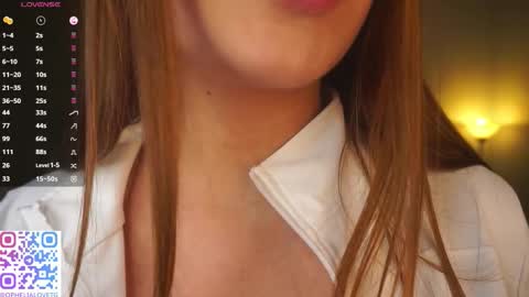 Ophelia online show from December 5, 7:15 pm