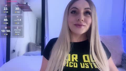 angela online show from March 14, 11:39 pm